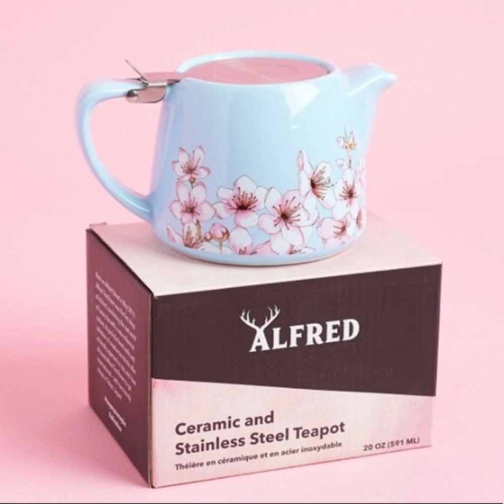 RESERVED- Alfred teapot FabFitFun